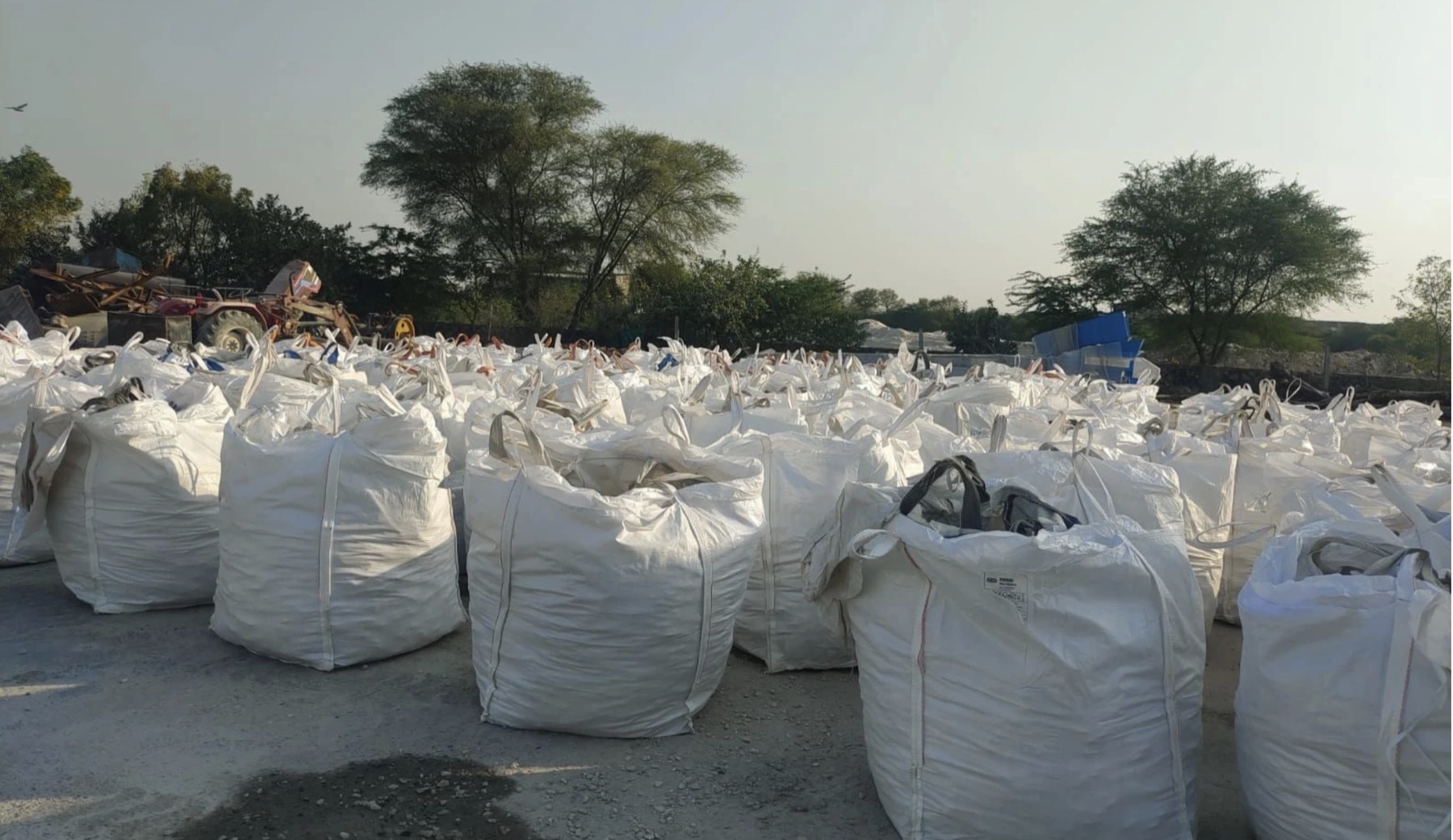 Jumbo bags prepared in the quartz and feldspar plant